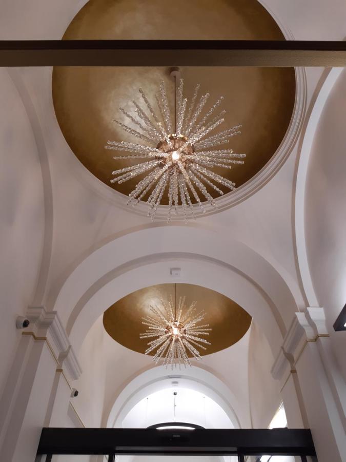 The Gold Bank Hotel